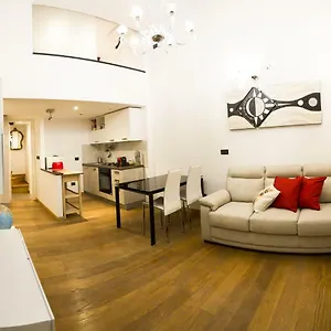 Triangolo D'oro Apartment Genoa